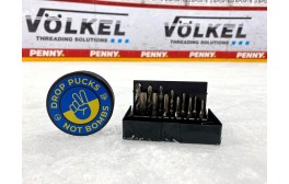Gewindebohrer-Bit-Satz + limitierter Eishockey Puck VÖLKEL x DEG („Drop pucks not bombs“)